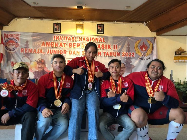 Atlet Perbasi Kota Bogor Borong 14 Emas Dalam Ajang Invitasi Angkat Berat Klasik II 2022