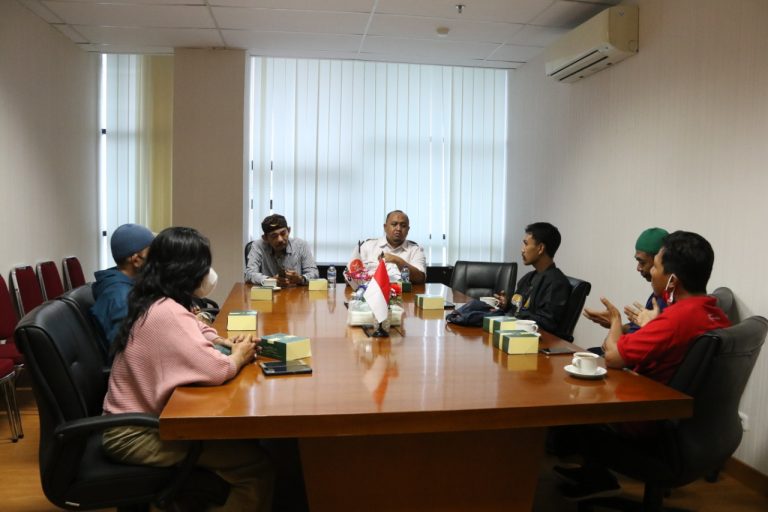 Digusur, PKL SMPN 19 Kota Bogor Ngadu ke Dewan