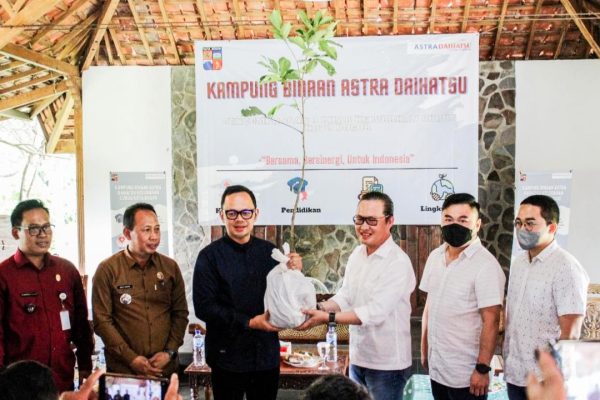 Gandeng Pemkot Bogor, Astra Daihatsu Bentuk Kampung Rambutan ‘Tematik’ di Kayu Manis