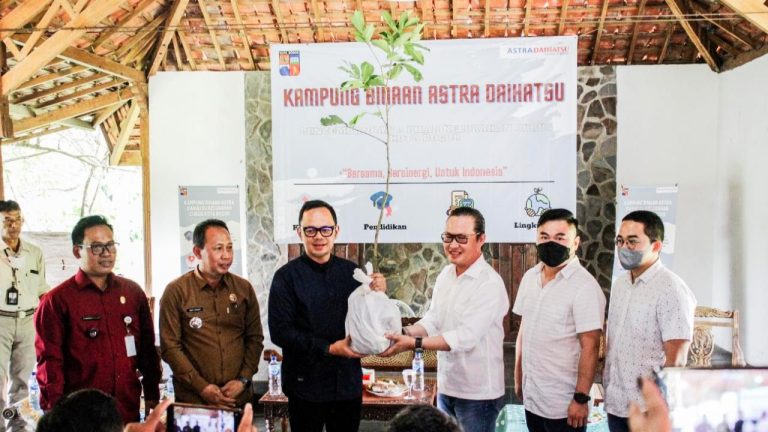 Gandeng Pemkot Bogor, Astra Daihatsu Bentuk Kampung Rambutan ‘Tematik’ di Kayu Manis