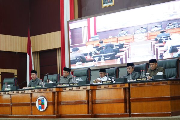 Tok! DPRD Kota Bogor Sahkan Dua Perda Baru