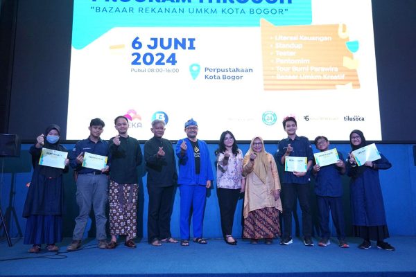 Pelajar Hingga UMKM Dilatih Literasi dan Inklusi Keuangan