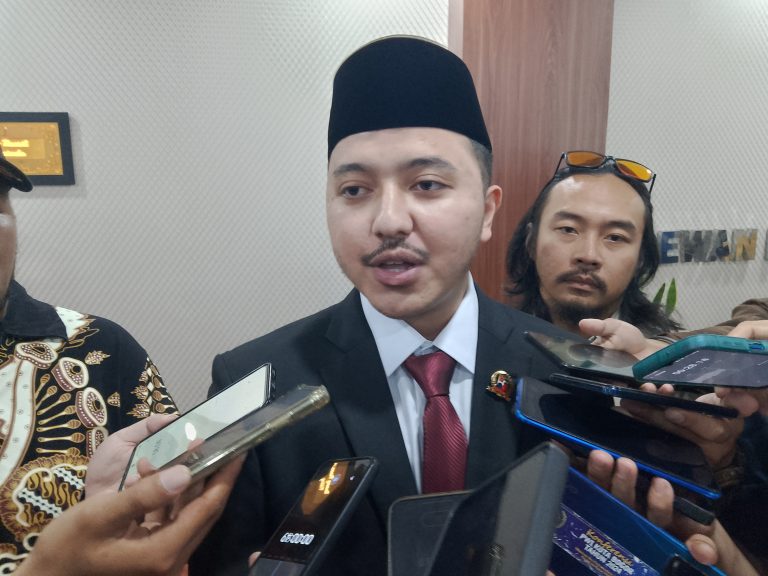 Abdul Kadir Hasby Alatas Resmi Dilantik Jadi Dewan Termuda Wakili Gen Z dan Milenial