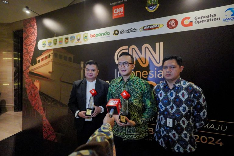 Royal Safari Garden Dapat Penghargaan dari CNN Jadi The Leading Thematic Resort di Indonesia 2024