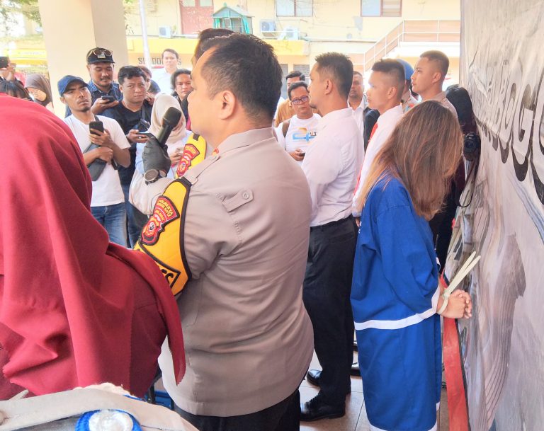 Promosikan Judi Online, Selebgram Cantik Asal Kota Bogor Diamankan Polisi