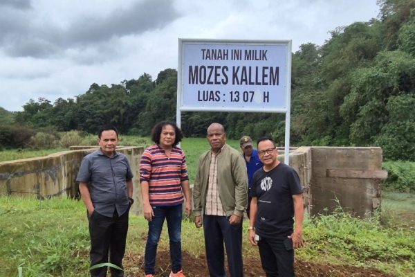 Usai Pasang Plang Kepemilikan Lahan, Mozes Kallem dan Rombongan Diintimidasi OTK