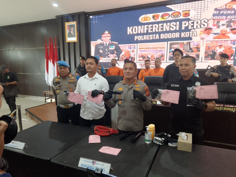 Polisi Tangkap Pelaku Penembakan di Pasar Mawar, Dua Masih DPO
