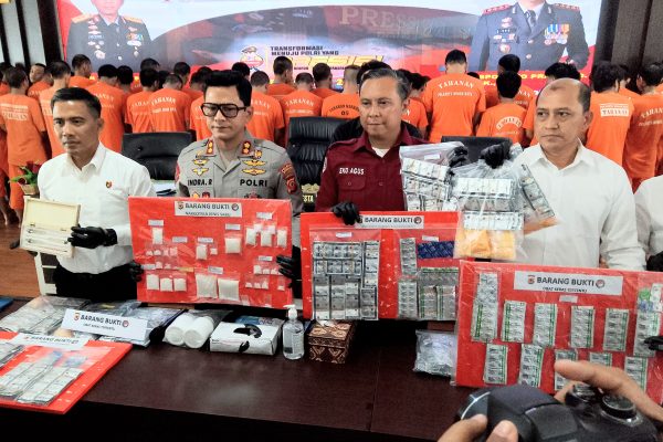 Pengedar Narkoba dan Pembuat Ciu Ditangkap Satresnarkoba Polresta Bogor Kota