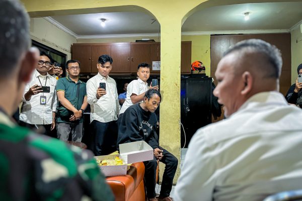 Viral di Medsos, Pengamen yang Ngamuk di Angkot Langsung Diringkus Petugas