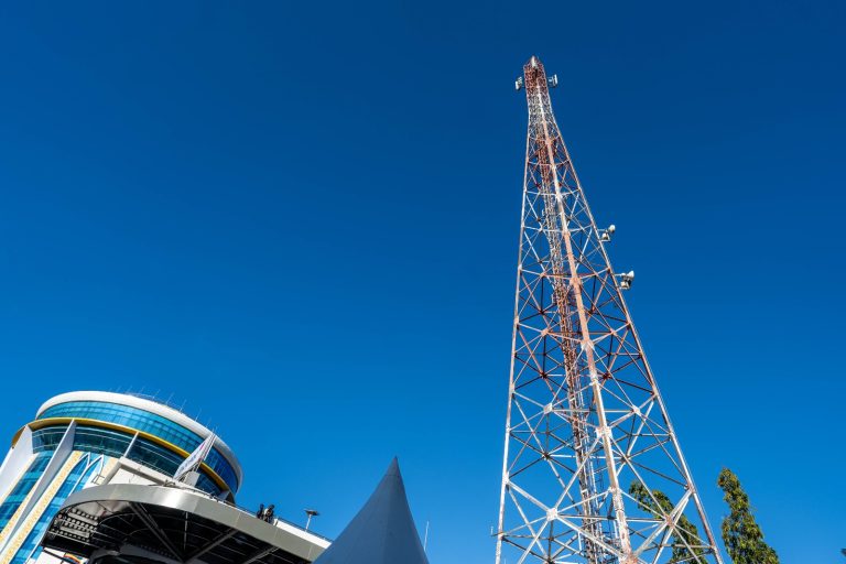 Ditengah Pasar yang Menantang, Indosat Pertahankan Profitabilitas dan Perkuat Fondasi Bisnis