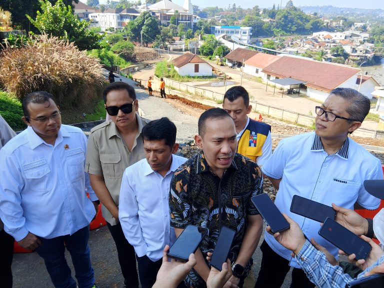 Jawab Aspirasi Warga, Banggar DPRD Kota Bogor Sidak Batutulis