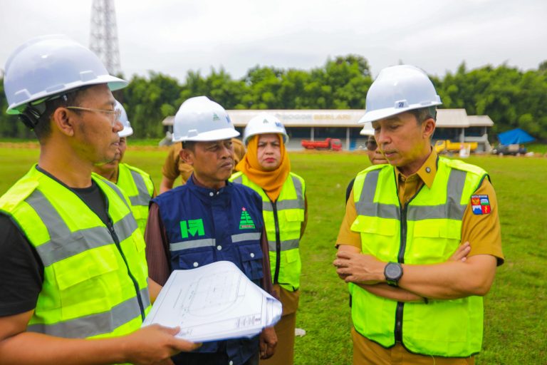 Walikota Bogor Sidak Proyek Rehabilitasi Stadion Pajajaran 