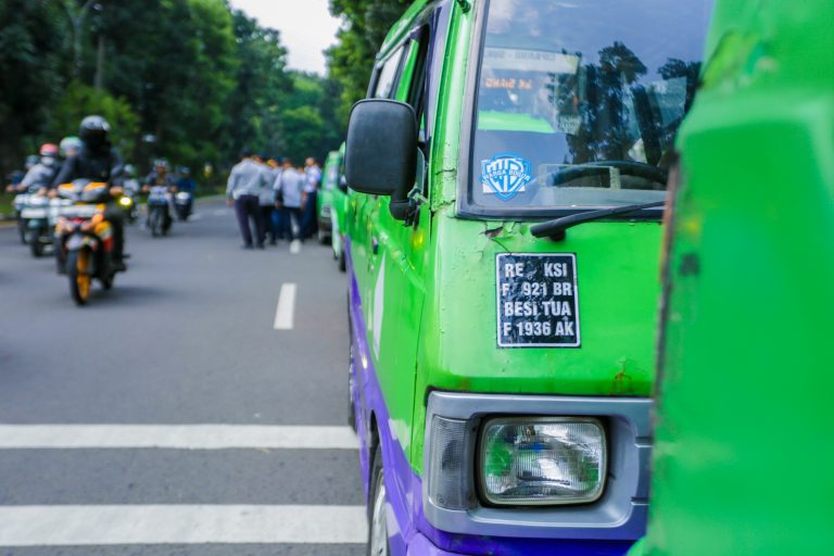 Operasi Kelayakan Angkot, 16 Kendaraan Dikandangkan