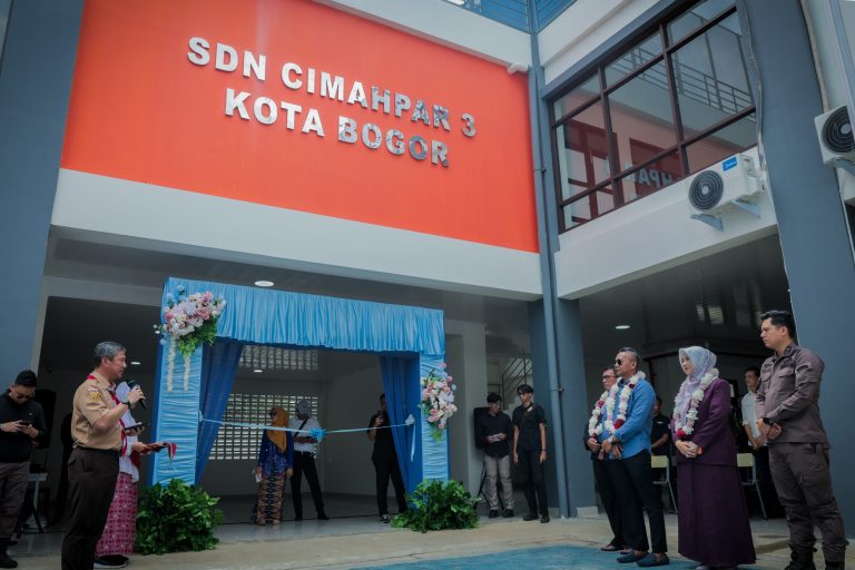 Jenal Mutaqin Resmikan SDN Cimahpar 3, Perkuat Komitmen Bogor Cerdas