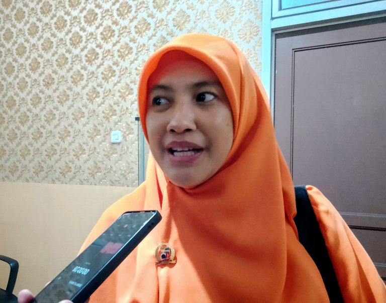 Percepat Kesejahteraan Warga, Mulyani Inisiasi Pembangunan MCK di Pasir Kuda