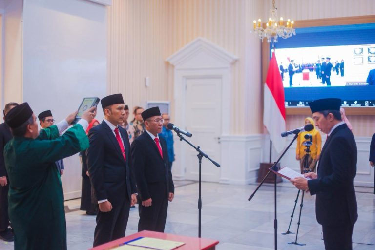Dua Direksi Dilantik, Dedie Rachim Tekankan Rencana Percepatan Program Strategis