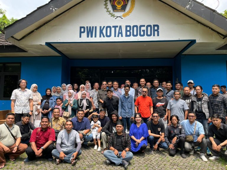 Perkuat Sinergi, PWI Kota Bogor dan Perumda Tirta Pakuan Gelar Halal Bihalal & Perayaan HUT ke-47
