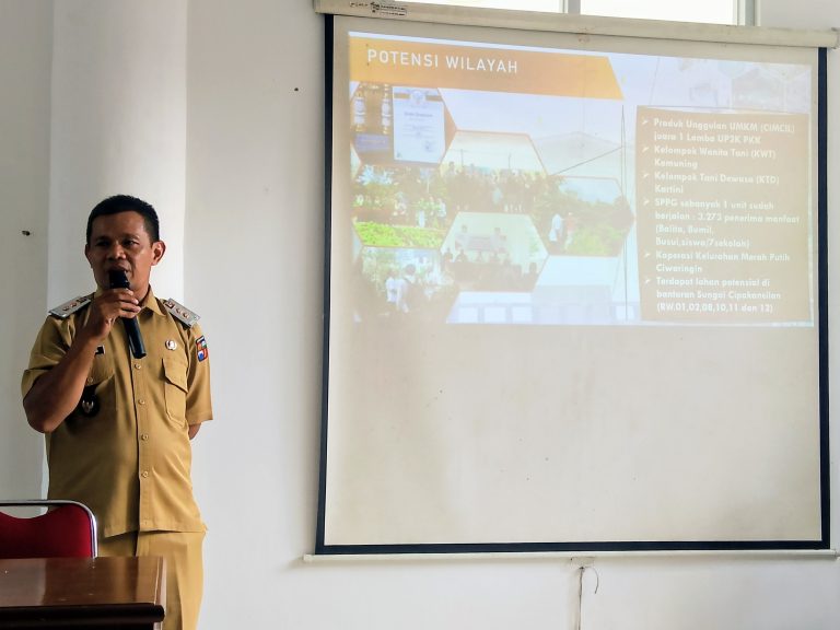 Lurah Ciwaringin Dorong Optimalisasi Bantaran Sungai dan Penataan PKL
